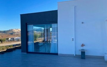 Property slide 10