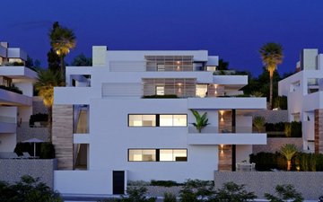 Property slide 10