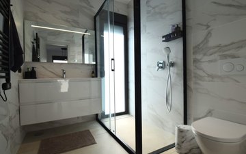 Property slide 16