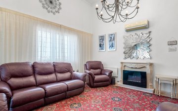Property slide 17