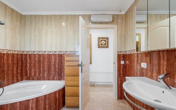 Property slide 36