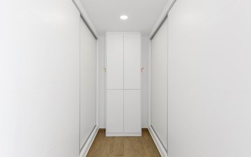 Property slide 22