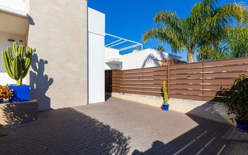 Property slide 46
