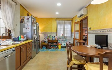 Property slide 16
