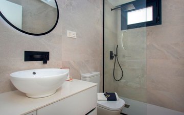 Property slide 19