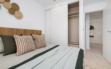 Property slide 32
