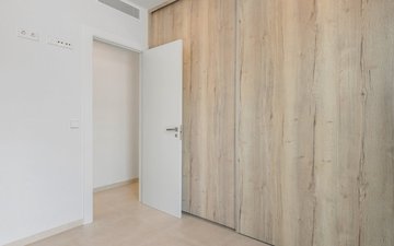 Property slide 21