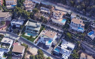 Property slide 16