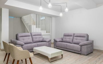 Property slide 32