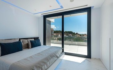 Property slide 31