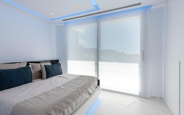 Property slide 32
