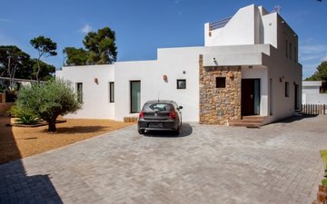 Property slide 17
