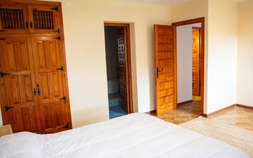 Property slide 25