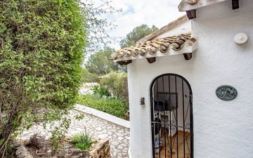 Property slide 39