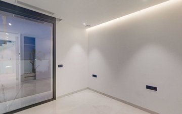 Property slide 10
