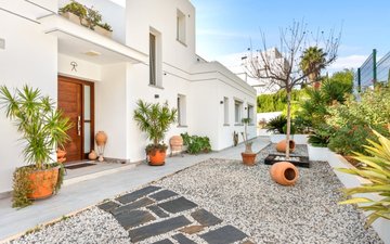 Property slide 7