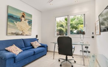 Property slide 20