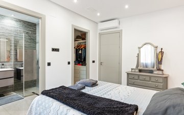 Property slide 21