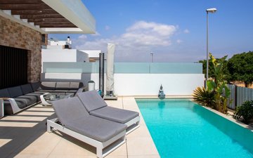 Property slide 10