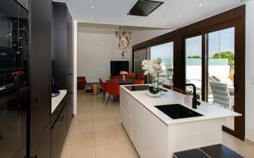 Property slide 20