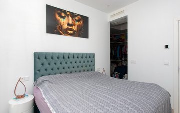 Property slide 33