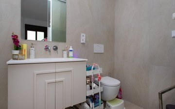 Property slide 43