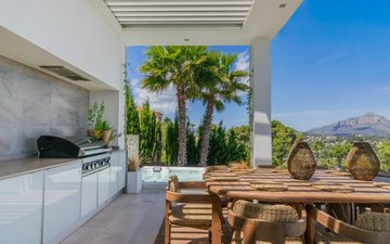 Property slide 18