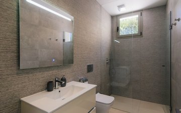 Property slide 35