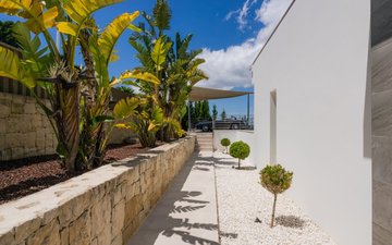 Property slide 40