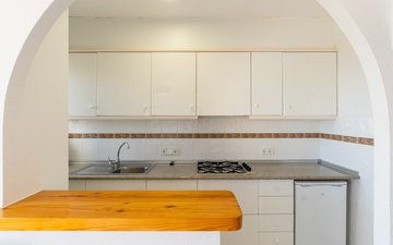 Property slide 25