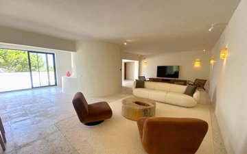 Property slide 21