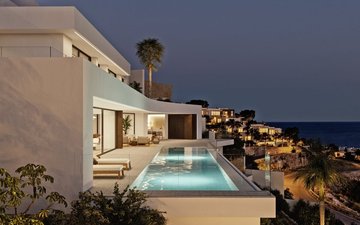 Property slide 10