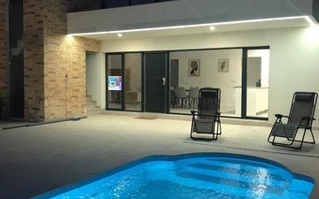 Property slide 41