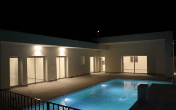 Property slide 10