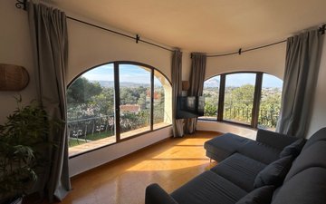 Property slide 17