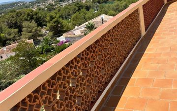 Property slide 47