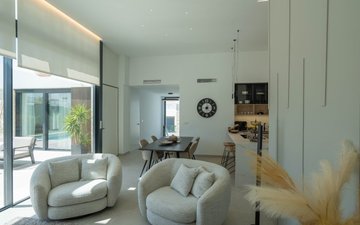 Property slide 21
