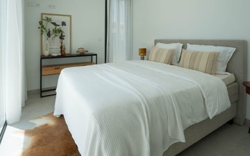 Property slide 25