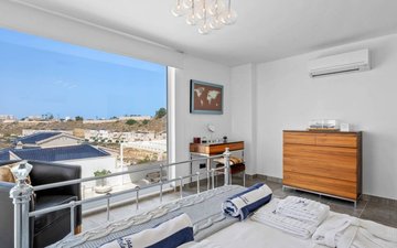 Property slide 25