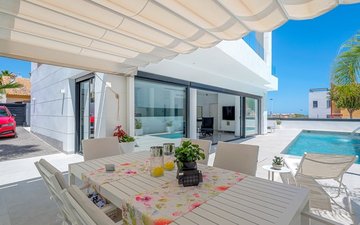 Property slide 19