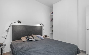 Property slide 25
