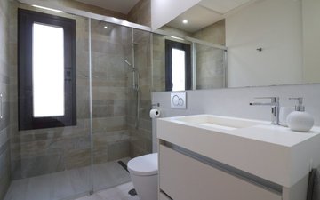 Property slide 20