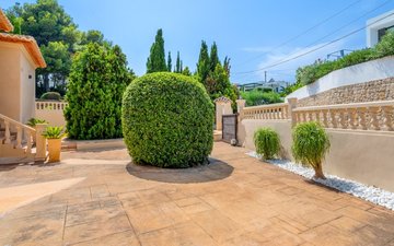 Property slide 21