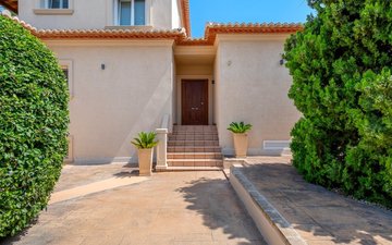 Property slide 22