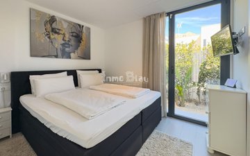 Property slide 22
