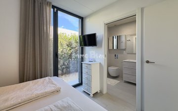 Property slide 24