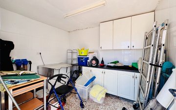 Property slide 29