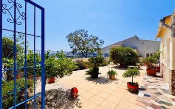 Property slide 31