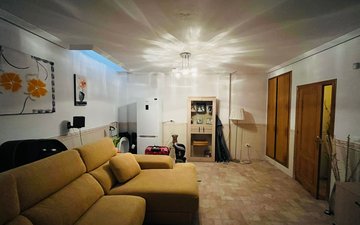 Property slide 48