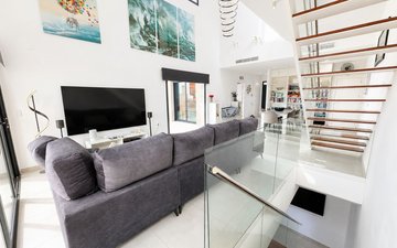 Property slide 10